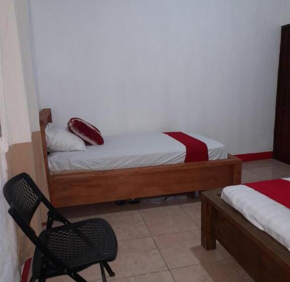 اتاق لوکس, Hostal Blood Moon