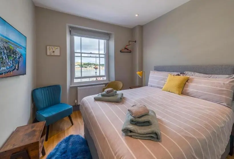 Quarto Economy, Sailors Rest