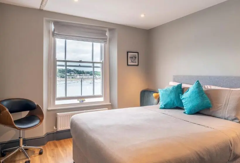 Quarto Economy, Sailors Rest