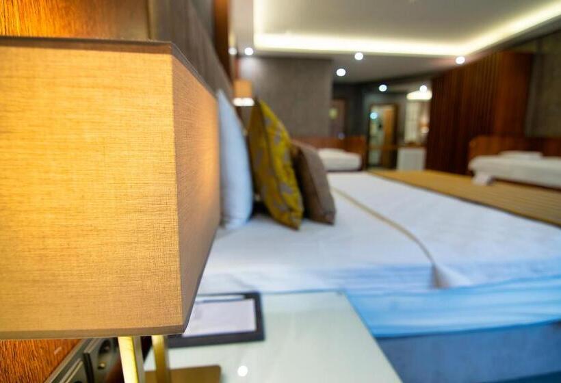 اتاق لوکس, Vela Verde Hotel & Spa