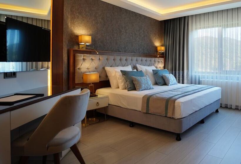 سوئیت با تخت بزرگ, Vela Verde Hotel & Spa