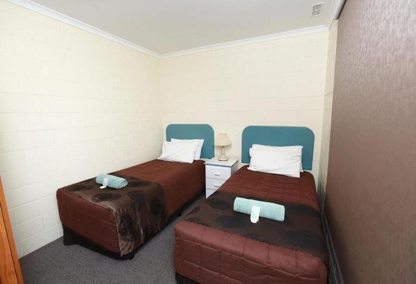 家庭间, Albatross Motor Inn