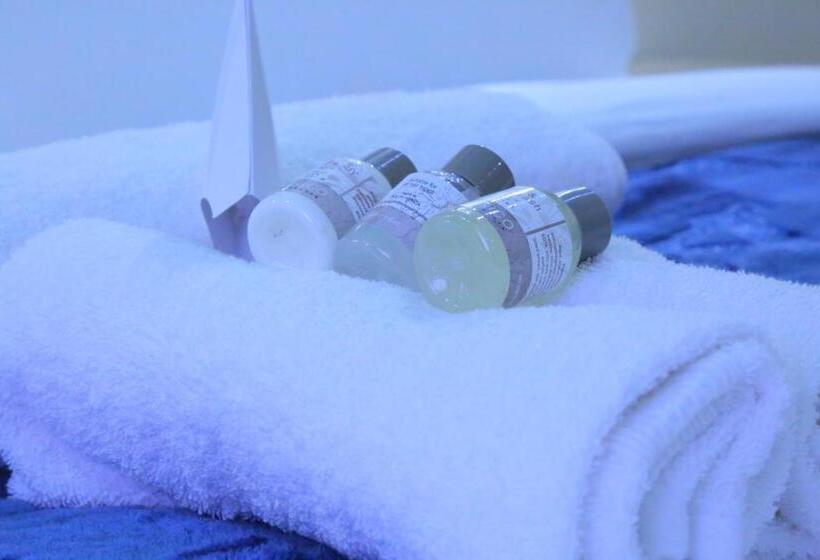 带大床的标准间, Classy Guest House