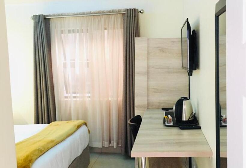 标准间, Classy Guest House