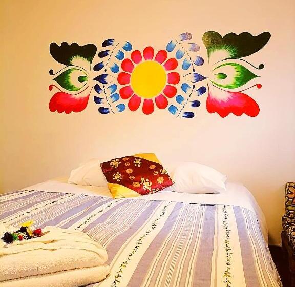 اتاق ساده سه‌ نفره, The Andean Rooftop Guesthouse