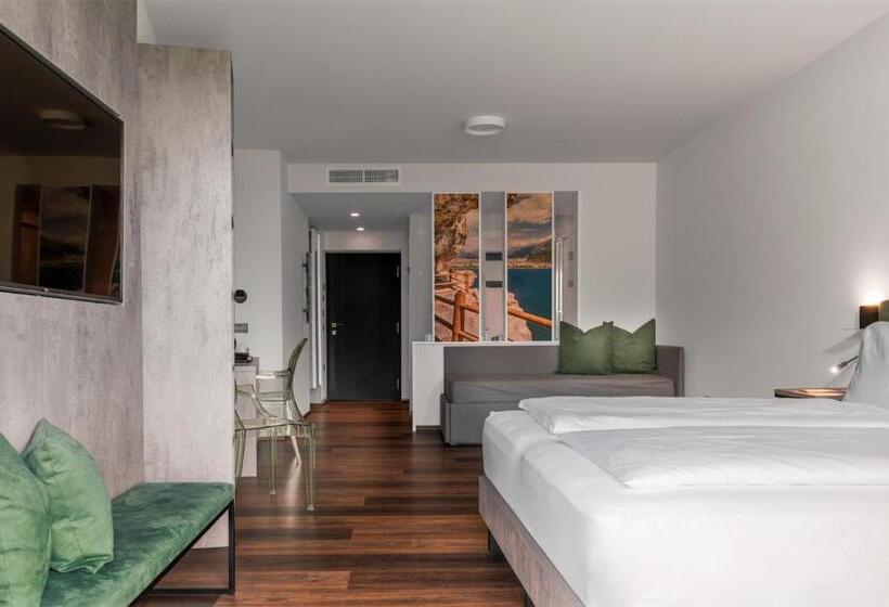 غرفة ديلوكس مطلّة علي الحديقة, Arcolive Agrisuite