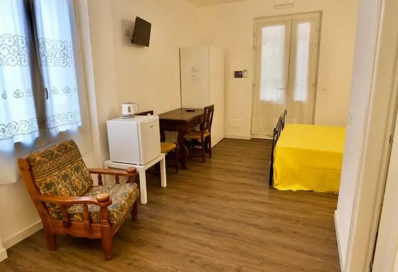 Standard Neljän Hengen Huone, Loggia Piani Nuovi