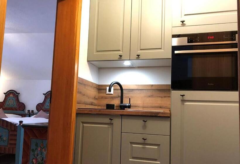 סטודיו משפחתי, Pension Und Ferienwohnung Frech