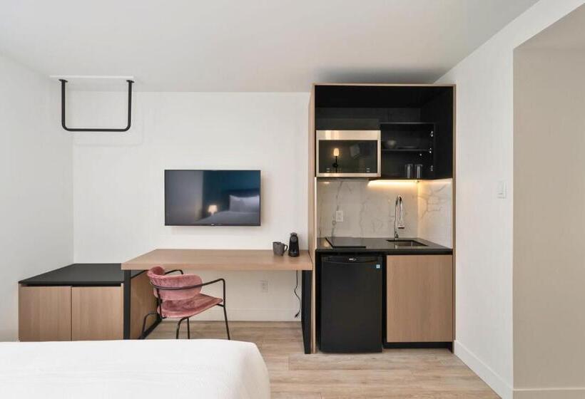 スタンダードスタジオ, Clouds Lofts   Quartier Latin