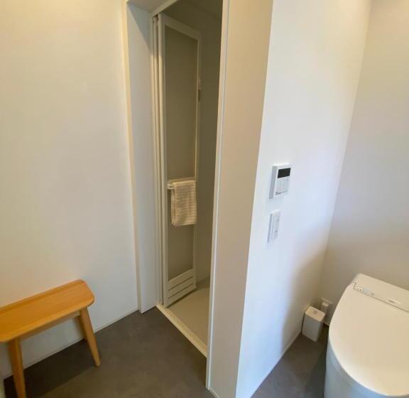 غرفة قياسية, En  Hostel & Café Bar