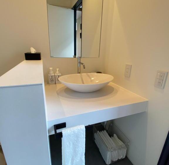 غرفة قياسية, En  Hostel & Café Bar