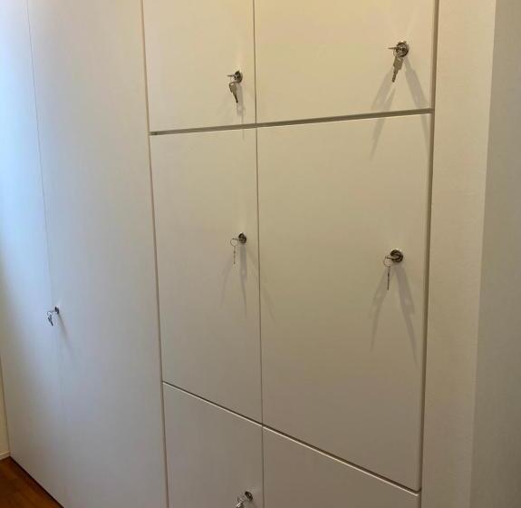 سرير فى غرفة مشتركه, En  Hostel & Café Bar