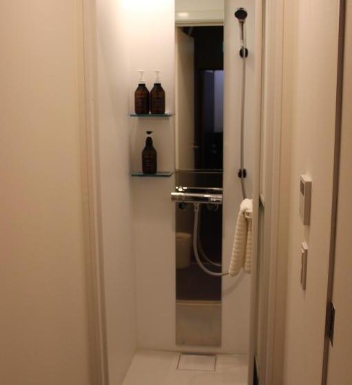 سرير فى غرفة مشتركه, En  Hostel & Café Bar