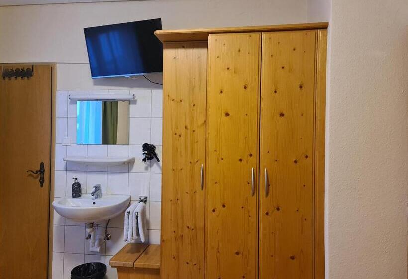 חדר אקונומי, Frühstückspension Klein Und Fein