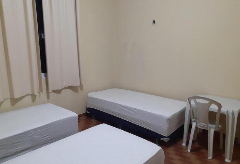 Номер Стандарт Трехместный, Hostel Parquelândia