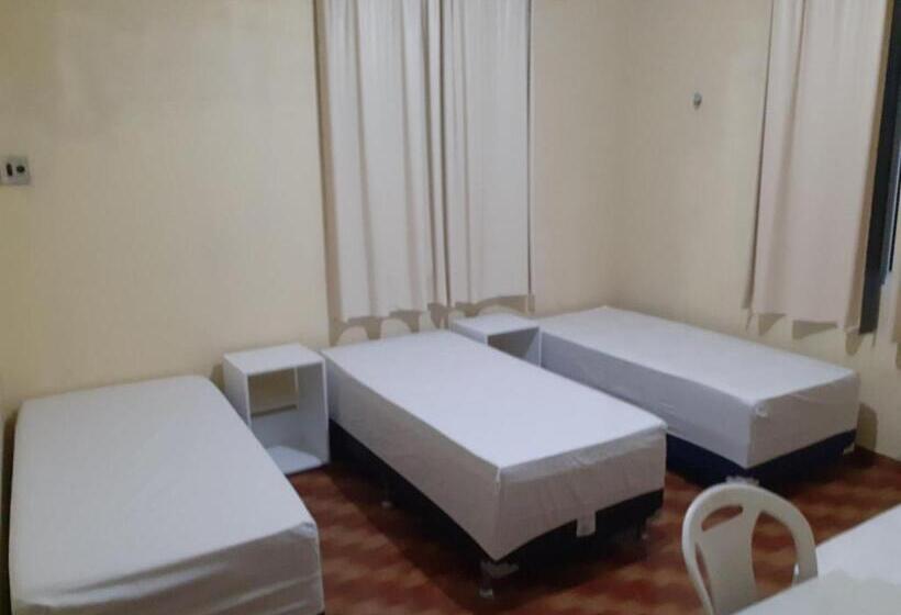 ルームシェアのワンベッド, Hostel Parquelândia