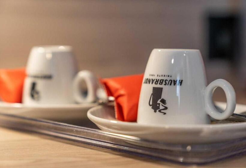 Полулюкс, Abasto Hotel Dachau