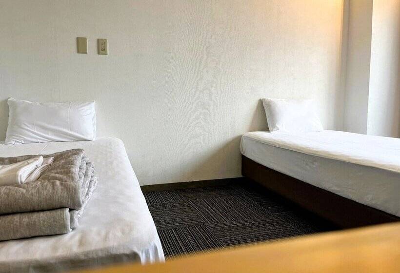 חדר סטנדרט, Ishiuchibase