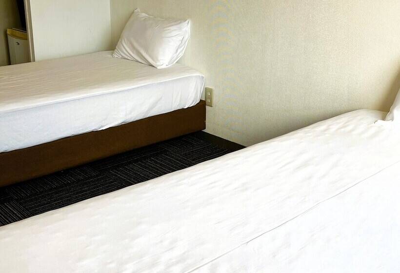 חדר סטנדרט, Ishiuchibase