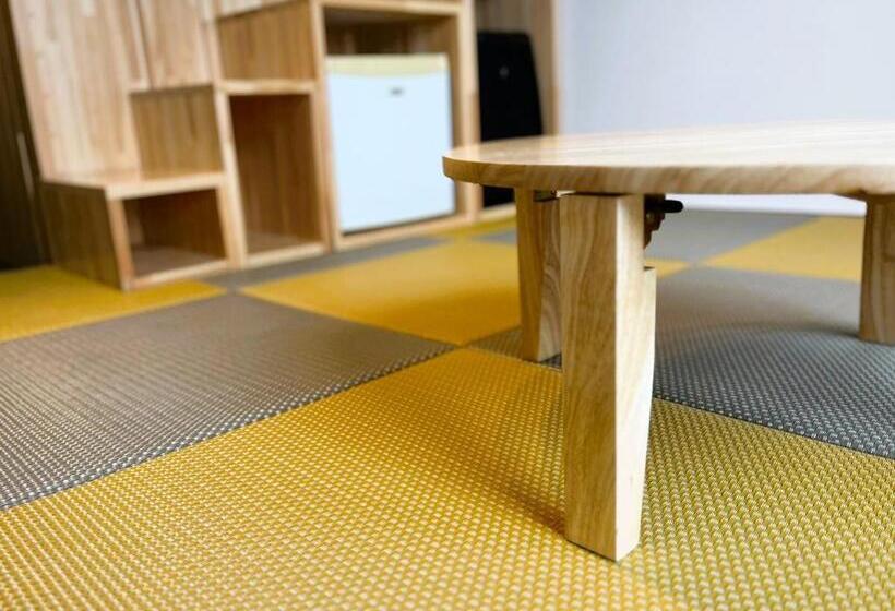 חדר סופריור לארבעה, Ishiuchibase