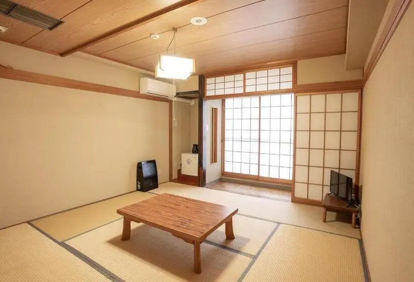 スタンダード４人部屋, Ishiuchibase