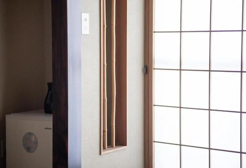 スタンダード４人部屋, Ishiuchibase