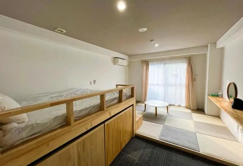 デラックスの４人部屋, Ishiuchibase