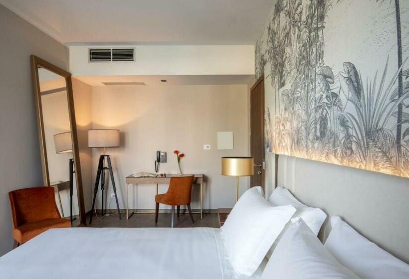 اتاق استاندارد, Della Piana