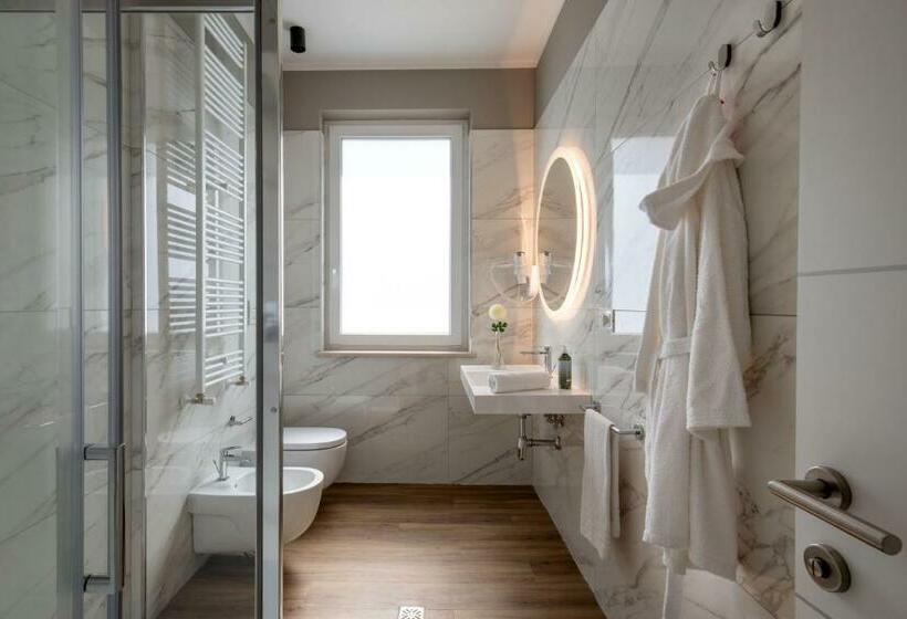 اتاق استاندارد, Della Piana