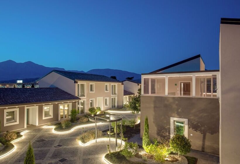 اتاق سوپریور, Della Piana