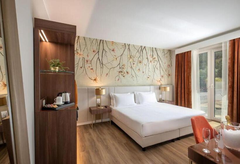 اتاق استاندارد با بالکن, Della Piana