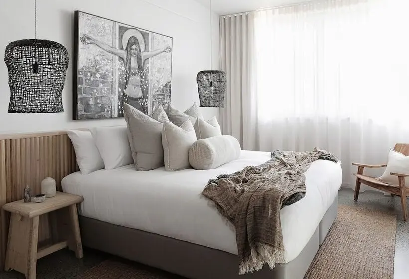 スタンダードスタジオ, Imperial Boutique Accommodation