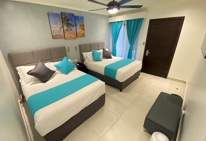 スタンダード4人部屋, Naoz