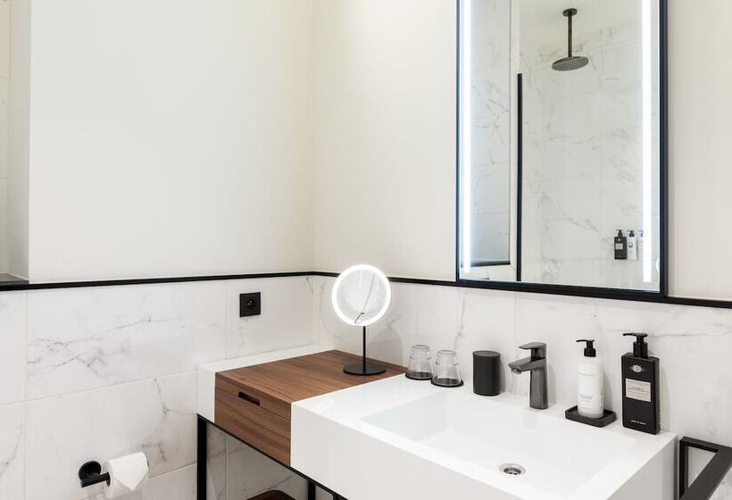 اتاق استاندارد, Sapphire House Antwerp, Autograph Collection