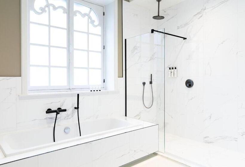 سوییت جونیور, Sapphire House Antwerp, Autograph Collection