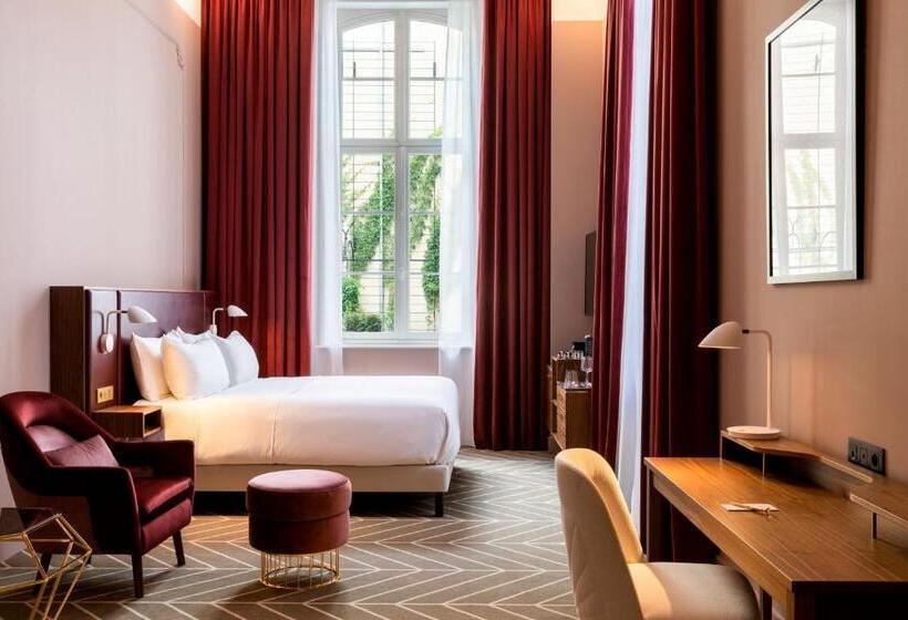 اتاق لوکس, Sapphire House Antwerp, Autograph Collection