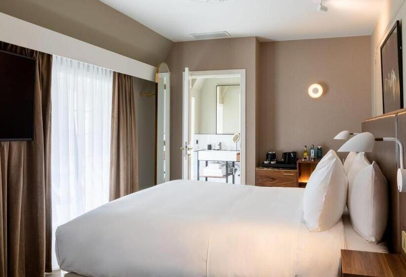 اتاق استاندارد با تخت بزرگ, Sapphire House Antwerp, Autograph Collection