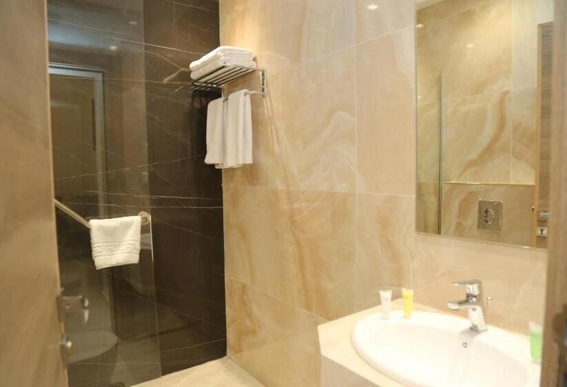 اتاق خانوادگی, Turquoise