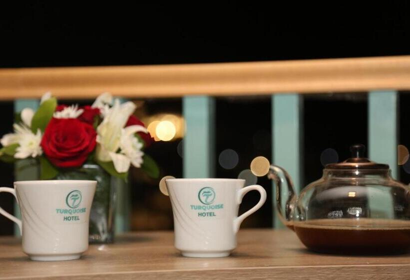 اتاق لوکس با چشم‌انداز دریا, Turquoise