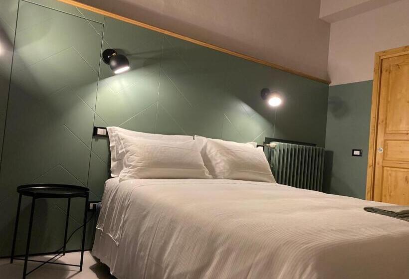 이코노미 룸, Casimiro Rooms