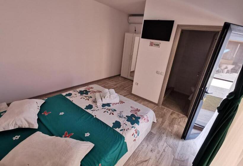 غرفة ديلوكس, Casutele Amaliei