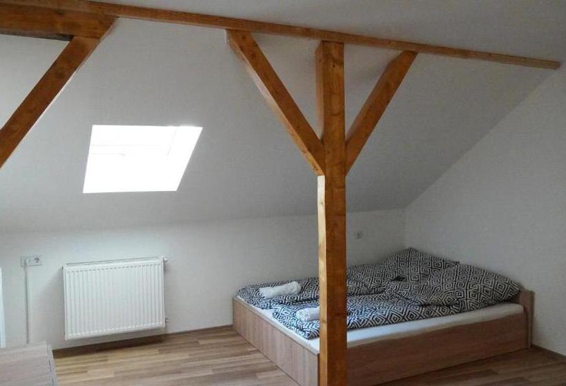 스탠다드 트리플 룸, Pajkos Póni Vendégház