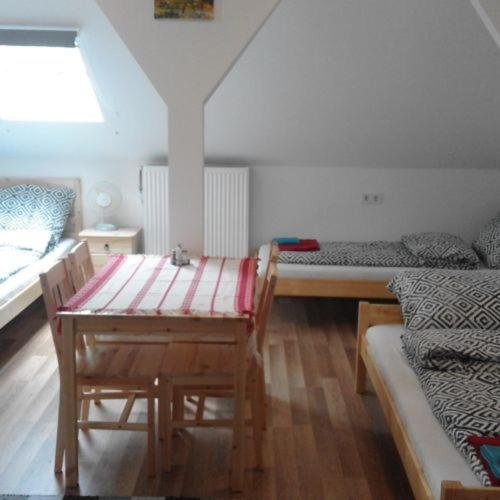 4인용 스탠다드 룸, Pajkos Póni Vendégház