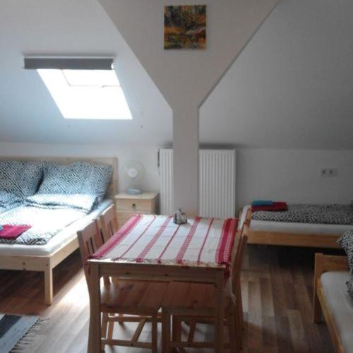 4인용 스탠다드 룸, Pajkos Póni Vendégház