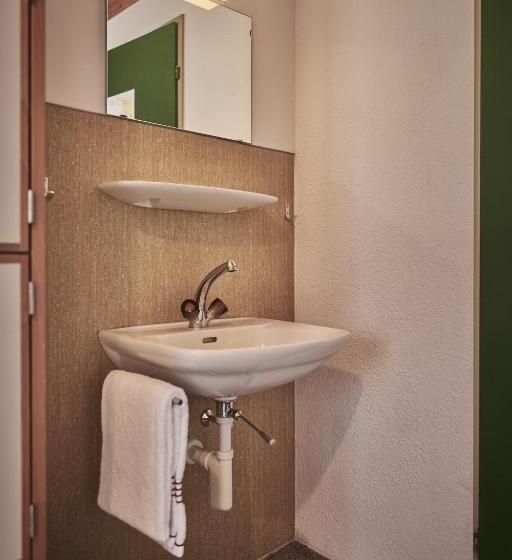 标准间带阳台, Alpine Base Hostel   Adults Only