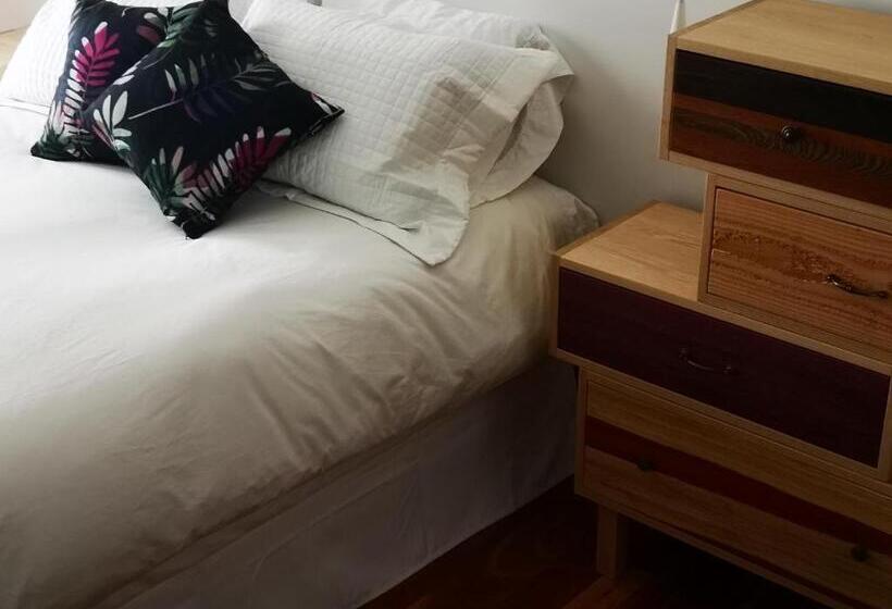 غرفة قياسية مزوَّدة بشُرفة, Au Cachalot Caché Le Gîte Hôtel