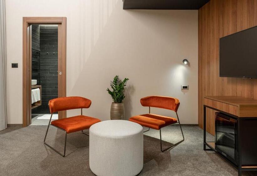 اتاق لوکس, Degrassi Boutique Garni Hotel Izola