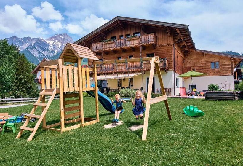 バルコニー付きスタンダードルーム, Haus Obermühle