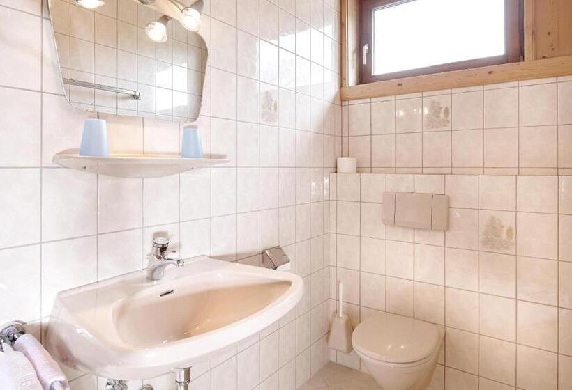 バルコニー付きスタンダードルーム, Haus Obermühle