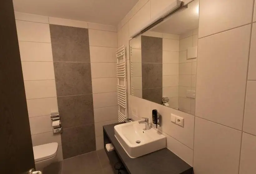 デラックスルーム, Central Hotel Wagenfeld